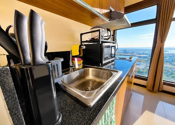 Luxurious Haven In The Sky Manila
