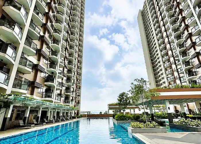 Luxurious Haven In The Sky Aparthotel